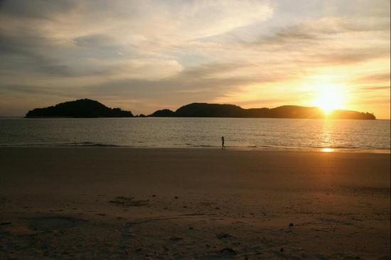 02 Sunset from Pantai Cenang